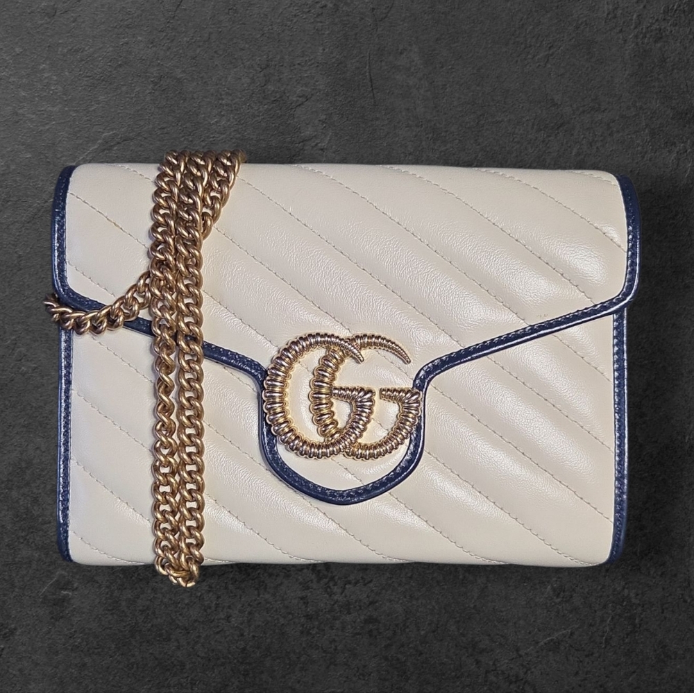 Gucci Marmont Matelassé Mini Bag